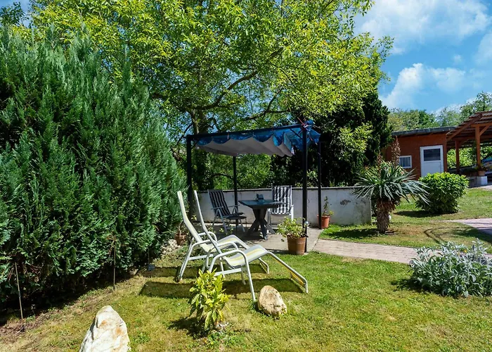 Moselle Vineyard Escape Wehlen